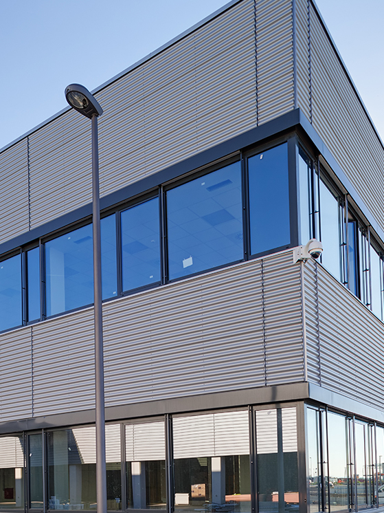 commercial-office-building-full-wdith